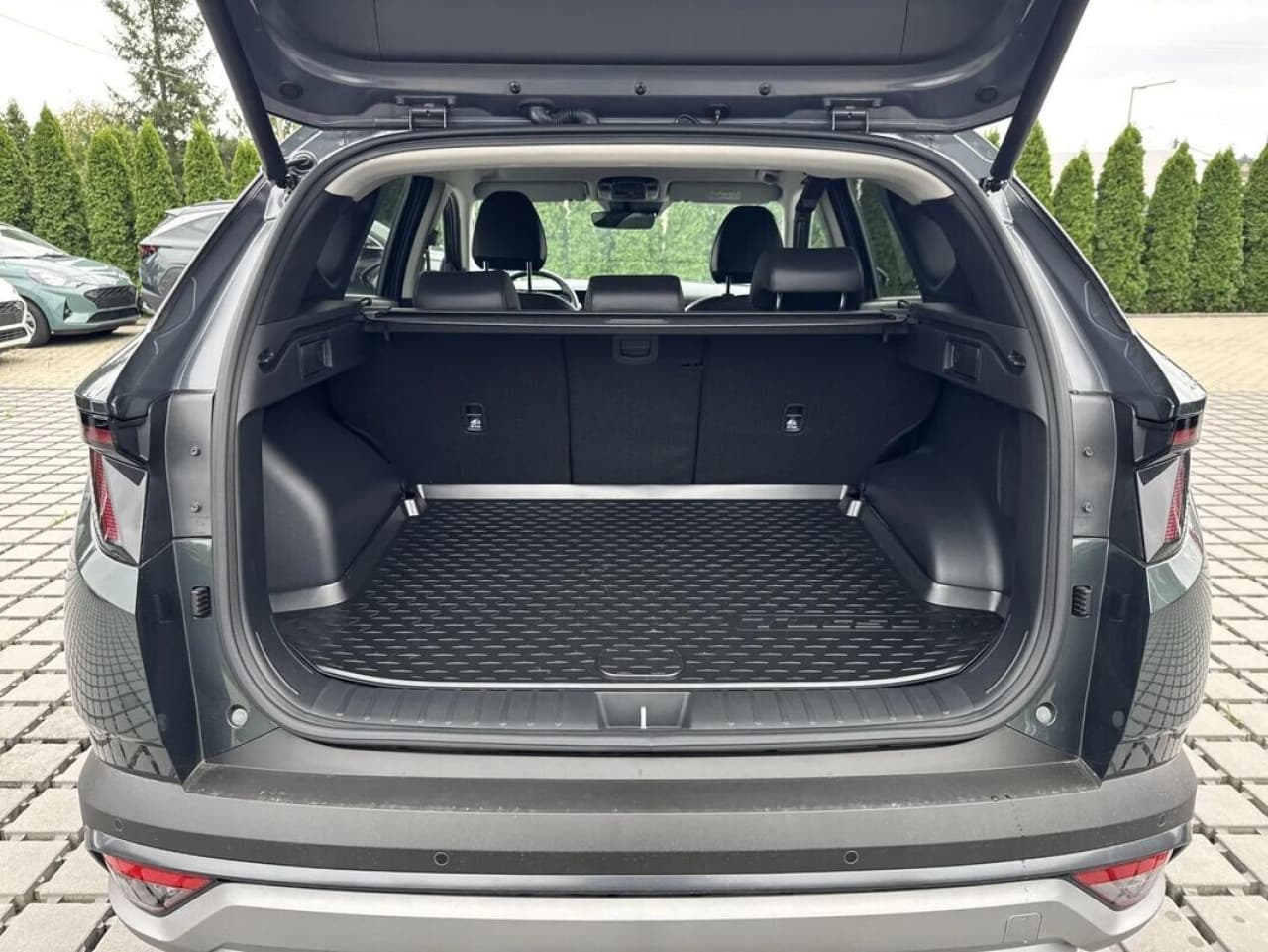 Hyundai Tucson - zdjęcie 10