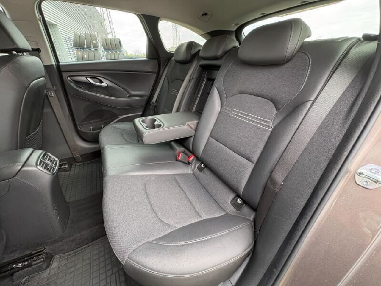 Hyundai i30 - zdjęcie 18